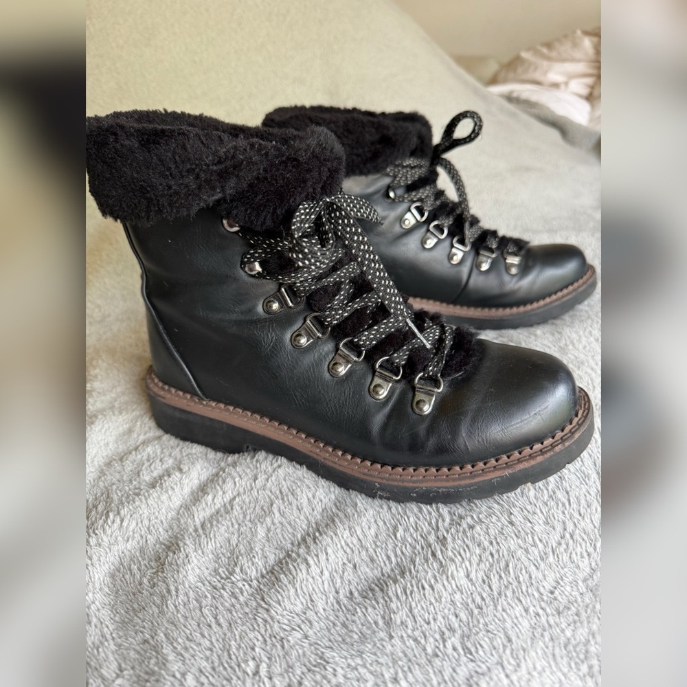 Esprit Black Winter Rain Boots with Rugged Sole